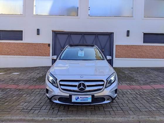 MERCEDES-BENZ GLA 200 1.6 CGI ENDURO 16V TURBO FLEX 4P AUTOMÁTICO